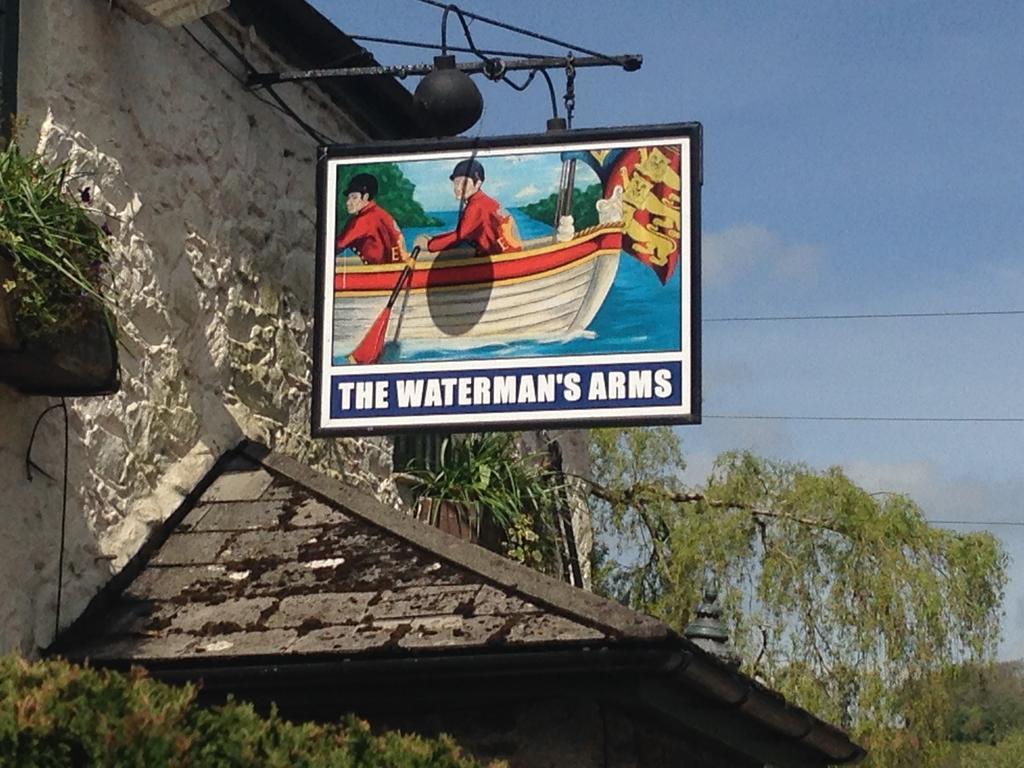 مبيت وإفطار توتنس The Waterman'S Arms المظهر الخارجي الصورة